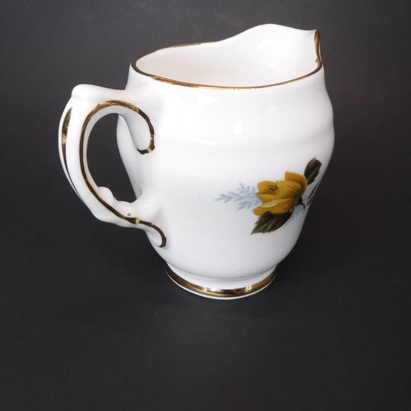 Royal Sutherland England Yellow Rose Creamer Fine Bone China - Picture 3 of 7